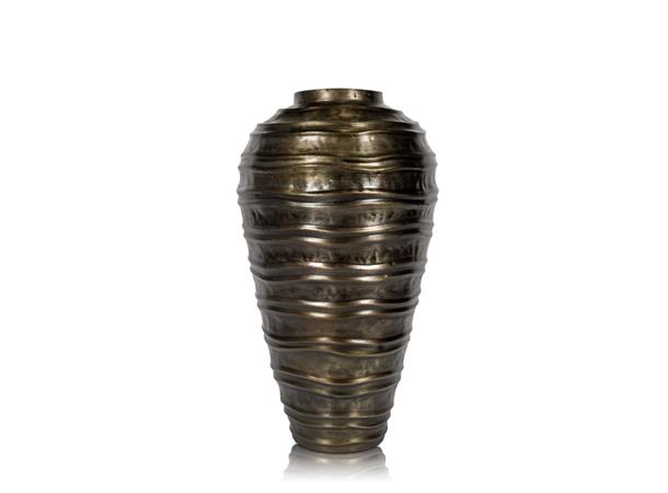 Stor vase med hamring og bølge mønster